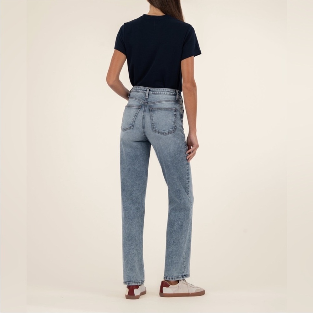 Kut from the Kloth High Rise Sienna Straight Leg Jeans in Stone Wash Denim NWOT - Picture 3 of 16